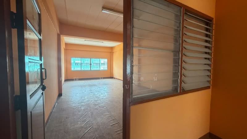 อาคารพาณิชย์ 4 ชั้น ติดถนนติวานนท์ ราคาถูก ใกล้ MRT สถานีสามัคคี, นนทบุรี, ติวานนท์, ท่าทราย, เมืองนนทบุรี, นนทบุรี, 175 ตร.ม., ตึกแถว-อาคารพาณิชย์ ขาย, โดย คุณ มณีรัตน์ ( เจี๊ยบ ), 500272985 - DDproperty.com