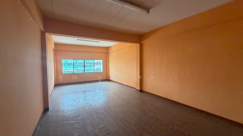 อาคารพาณิชย์ 4 ชั้น ติดถนนติวานนท์ ราคาถูก ใกล้ MRT สถานีสามัคคี, Nonthaburi, ติวานนท์, Tha-Sai, Muang Nonthaburi, Nonthaburi, , 175 sqm, Shophouse For Sale, by คุณ มณีรัตน์ ( เจี๊ยบ ), 500272985 - DDproperty.com