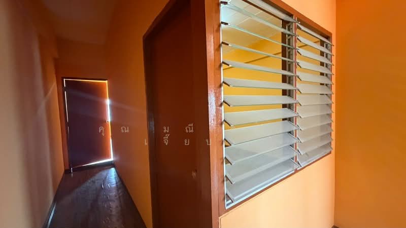 อาคารพาณิชย์ 4 ชั้น ติดถนนติวานนท์ ราคาถูก ใกล้ MRT สถานีสามัคคี, Nonthaburi, ติวานนท์, Tha-Sai, Muang Nonthaburi, Nonthaburi, , 175 sqm, Shophouse For Sale, by คุณ มณีรัตน์ ( เจี๊ยบ ), 500272985 - DDproperty.com