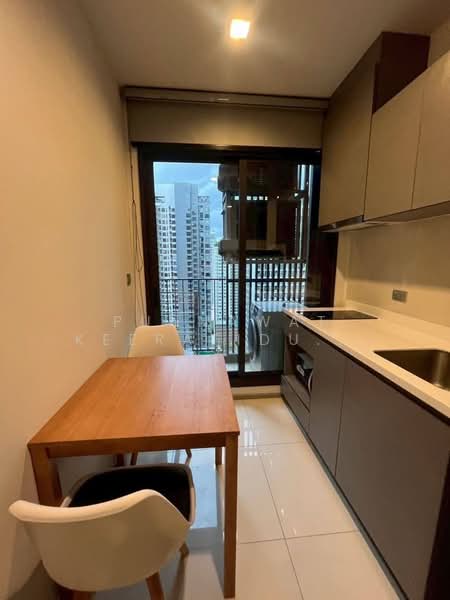 Life Asoke Hype, Bangkok, 339 Chaturathit Rd, Makkasan, Ratchathewi, Bangkok, 1 Bedroom, 32 sqm, Condo For Rent, by Punnawat Keeratidusitroj, 500272996 - DDproperty.com