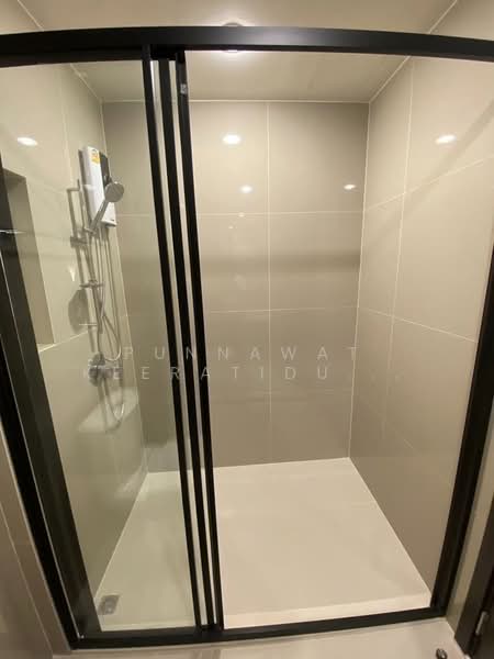 XT Huaikhwang, Bangkok, 244 Ratchadaphisek Road, Huai Khwang, Huai Khwang, Bangkok, 1 Bedroom, 30 sqm, Condo For Rent, by Punnawat Keeratidusitroj, 500273012 - DDproperty.com