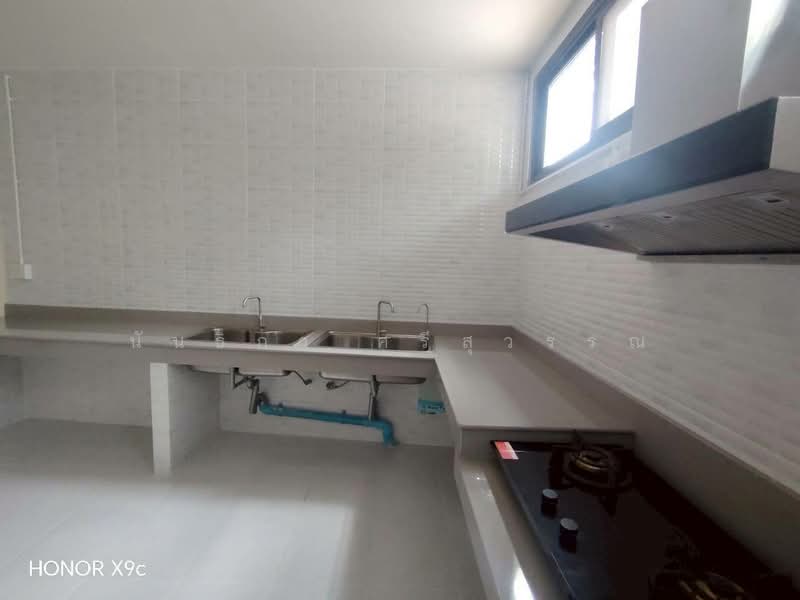 หมู่บ้านดรีมวิลเลจ สวนผัก32, Nonthaburi, Mahasawat, Bang Kruai, Nonthaburi, 3 Bedrooms, 140 sqm, Townhouse For Sale, by นันธิกา ศรีสุวรรณ, 500273030 - DDproperty.com