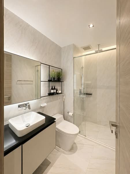 The Room Sukhumvit 38, Bangkok, Soi Sukhumvit 38, Phra Kanong, Khlong Toei, Bangkok, 2 Bedrooms, 77 sqm, Condo For Rent, by Kakar Holdings, 500273051 - DDproperty.com