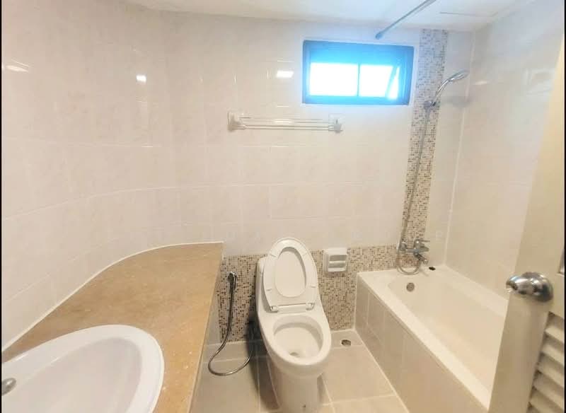 D.H.Grand Tower, Bangkok, Soi Prommit, Khlong Tan Nua, Watthana, Bangkok, 3 Bedrooms, 280 sqm, Condo For Rent, by The Luxe Group, 500273061 - DDproperty.com