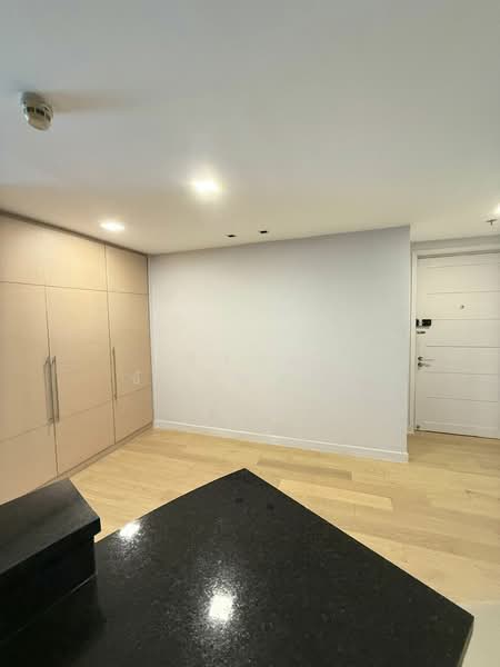 Urbana Sathorn, Bangkok, 55 South Sathorn Road, Thung Maha Mek, Sathon, Bangkok, 2 Bedrooms, 139 sqm, Condo For Rent, by Jirayu Chaiyawattanasiri, 500273062 - DDproperty.com