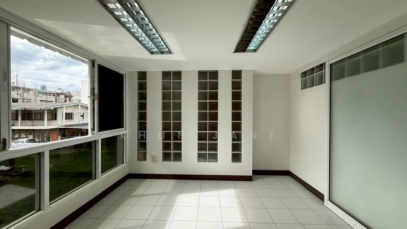 Home Office for Rent near BTS Phra Khanong (SPSJP300), Bangkok, ปรีดี พนมยงค์ 16, Phra Kanong Nua, Watthana, Bangkok, 5 Bedrooms, 350 sqm, Townhouse For Rent, by Khun Jane, 500273065 - DDproperty.com
