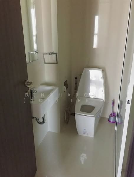 Rhythm Sukhumvit 44/1, Bangkok, Sukhumvit Road, Phra Kanong, Khlong Toei, Bangkok, 2 Bedrooms, 52 sqm, Condo For Rent, by Bencharong (Yok) Treerat-a-na-wat, 500273089 - DDproperty.com