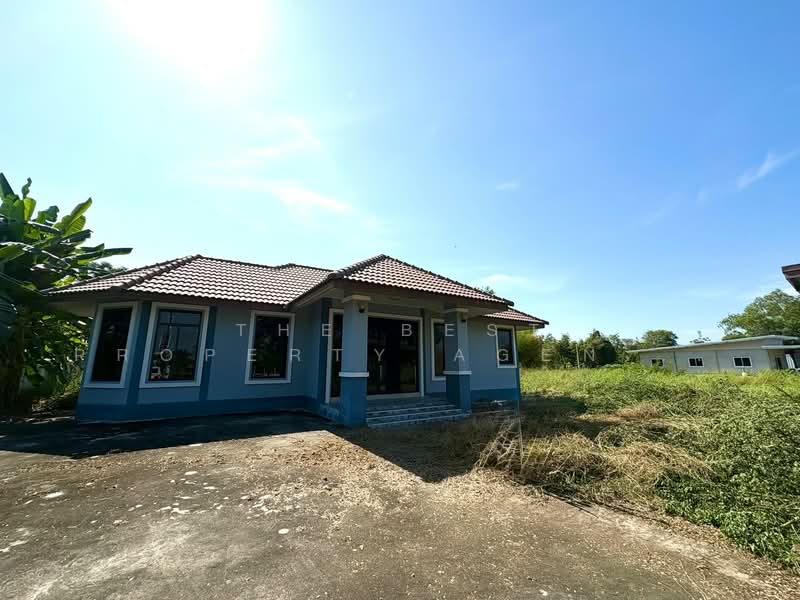 บ้านเดี่ยวพร้อมที่ดินหนองกระโดน นครสวรรค์, นครสวรรค์, หนองกระโดน, เมืองนครสวรรค์, นครสวรรค์, 100 ตร.ม., บ้านเดี่ยว ขาย, โดย The Best Property Agent ต้นอ้อ, 500273129 - DDproperty.com
