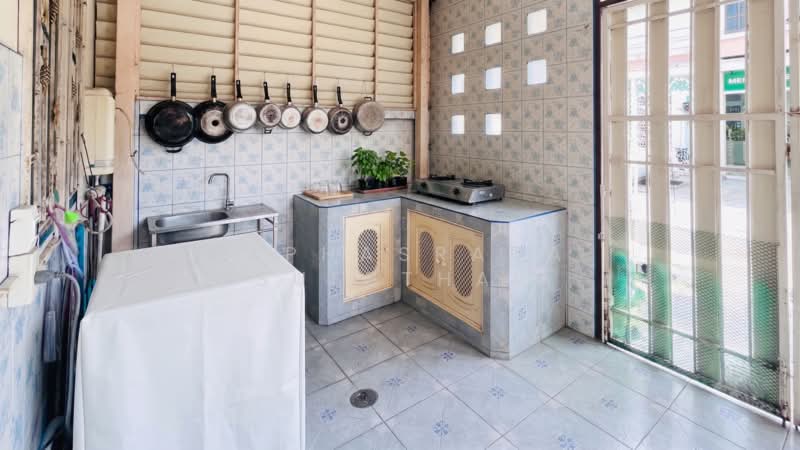 Parinyaluck Light Samakkee, Nonthaburi, Tha-Sai, Muang Nonthaburi, Nonthaburi, 3 Bedrooms, 170 sqm, Townhouse For Sale, by Laphasrada Suebthai, 500273172 - DDproperty.com