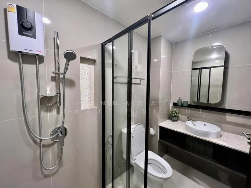 XT Huaikhwang, Bangkok, 244 Ratchadaphisek Road, Huai Khwang, Huai Khwang, Bangkok, 1 Bedroom, 30 sqm, Condo For Rent, by Punnawat Keeratidusitroj, 500273184 - DDproperty.com