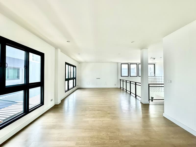 ศุภาลัย เอสเซ้นส์ อ่างศิลา, ชลบุรี, อ่างศิลา, เมืองชลบุรี, ชลบุรี, 380 ตร.ม., บ้านเดี่ยว ขาย, โดย Paula ., 500273202 - DDproperty.com