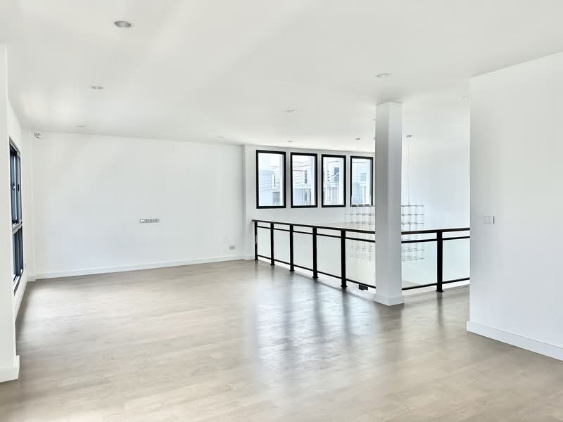 ศุภาลัย เอสเซ้นส์ อ่างศิลา, ชลบุรี, อ่างศิลา, เมืองชลบุรี, ชลบุรี, 380 ตร.ม., บ้านเดี่ยว ขาย, โดย Paula ., 500273202 - DDproperty.com