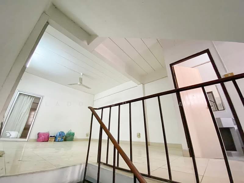 Sinthorn Happyland, Bangkok, Khlong Chan, Bang Kapi, Bangkok, 3 Bedrooms, 288 sqm, Townhouse For Sale, by Ladda Suebthai, 500273208 - DDproperty.com