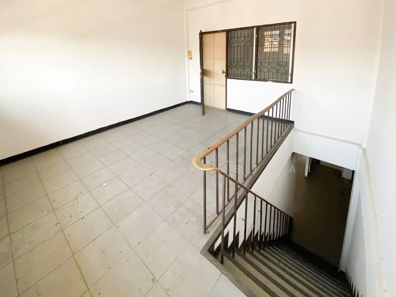 Sinthorn Happyland, Bangkok, Khlong Chan, Bang Kapi, Bangkok, 3 Bedrooms, 288 sqm, Townhouse For Sale, by Ladda Suebthai, 500273208 - DDproperty.com