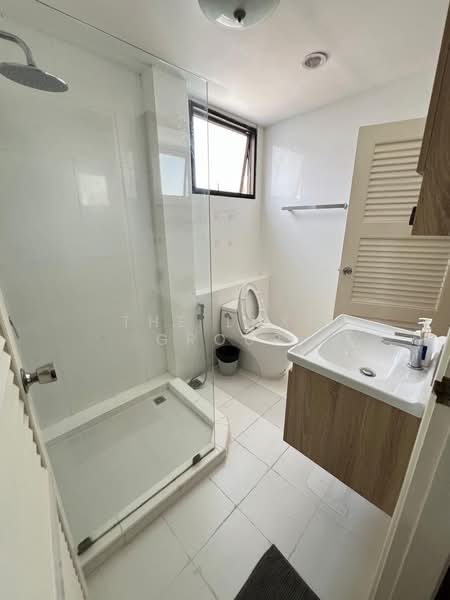 Single House at Sukhumvit 36, Bangkok, Khlong Toei, Khlong Toei, Bangkok, 9 Bedrooms, 1,000 sqm, Single Detached House For Rent, by The Luxe Group, 500273212 - DDproperty.com
