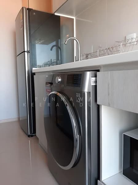 Life Asoke, Bangkok, Asoke-Dindang Road, Bang Kapi, Huai Khwang, Bangkok, 1 Bedroom, 30 sqm, Condo For Rent, by Punnawat Keeratidusitroj, 500273229 - DDproperty.com