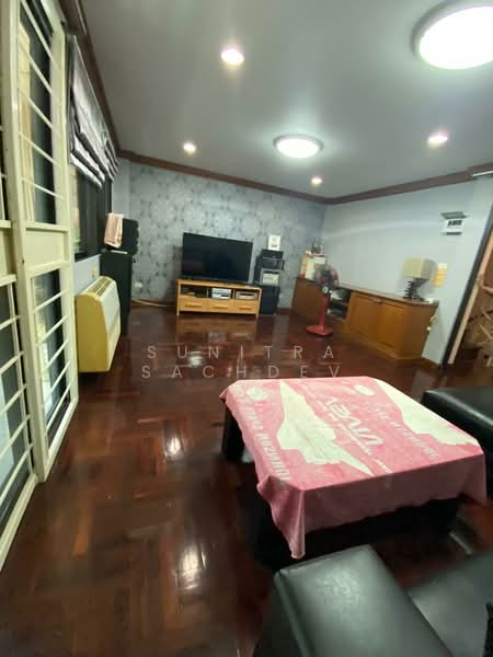 Waratorn Ville : หมู่บ้านวราธรวิลล์, กรุงเทพ, ซอย ฤกษ์ตรีลักษณ์, สวนหลวง, สวนหลวง, กรุงเทพ, 180 ตร.ม., ทาวน์เฮ้าส์ ให้เช่า, โดย Sunitra Sachdev, 500273232 - DDproperty.com