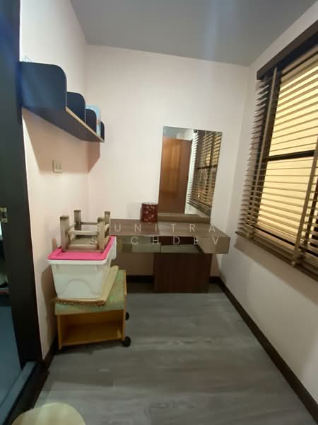 Waratorn Ville, Bangkok, Soi Rerktrilak, Suan Luang, Suan Luang, Bangkok, 4 Bedrooms, 180 sqm, Townhouse For Rent, by Sunitra Sachdev, 500273232 - DDproperty.com