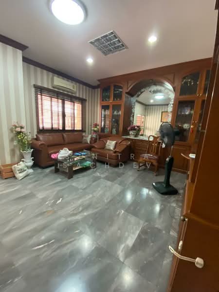 Waratorn Ville : หมู่บ้านวราธรวิลล์, กรุงเทพ, ซอย ฤกษ์ตรีลักษณ์, สวนหลวง, สวนหลวง, กรุงเทพ, 180 ตร.ม., ทาวน์เฮ้าส์ ให้เช่า, โดย Sunitra Sachdev, 500273232 - DDproperty.com