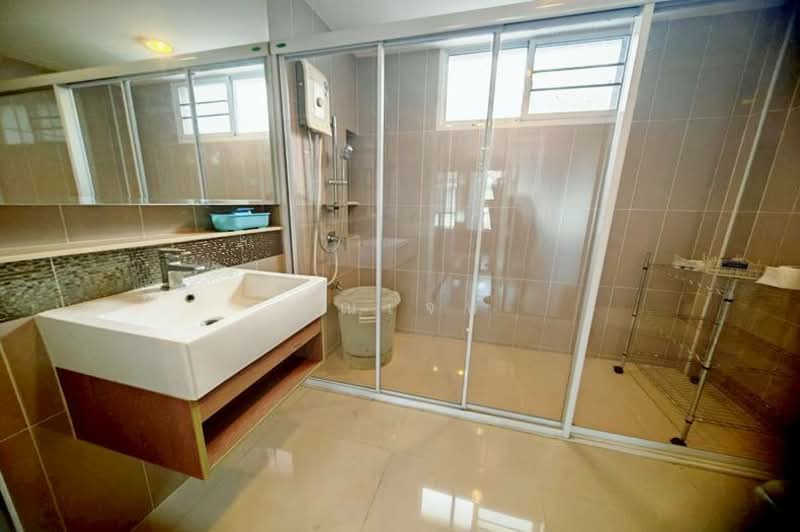 Baan Klang Muang Sathorn-Taksin 2 : บ้านกลางเมือง สาทร-ตากสิน 2, กรุงเทพ, ถนนกัลปพฤกษ์, บางค้อ, จอมทอง, กรุงเทพ, 167 ตร.ม., ทาวน์เฮ้าส์ ขาย, โดย คุณเจษ, 500273256 - DDproperty.com