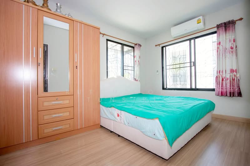 ทาวน์เฮ้าส์ให้เช่า – ใกล้มหาวิทยาลัยเชียงใหม่ เพียง 10 นาที ค่าเช่า 18,000 บาท / เดือน No.3H140, Chiang Mai, Su Thep, Muang Chiang Mai, Chiang Mai, 3 Bedrooms, 100 sqm, Townhouse For Rent, by Rutchaporn Tunsiri, 500273269 - DDproperty.com