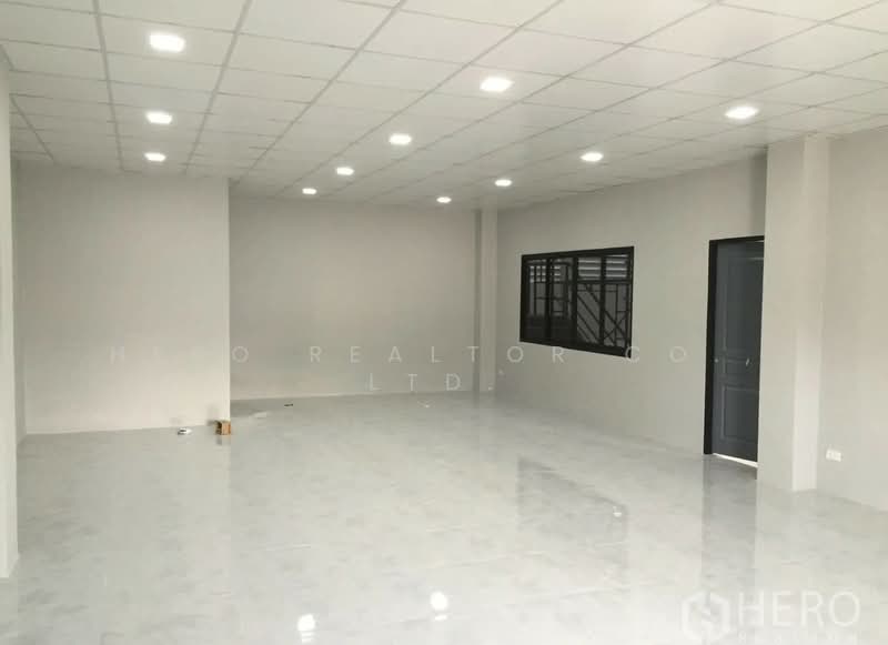 For rent Warehouse 975 sqm in Racha Thewa, Bang Phli, Samut Prakan HRE00565, สมุทรปราการ, ราชาเทวะ, บางพลี, สมุทรปราการ, 975 ตร.ม., โกดัง-โรงงาน ให้เช่า, โดย Hero Realtor Co., Ltd., 500273307 - DDproperty.com