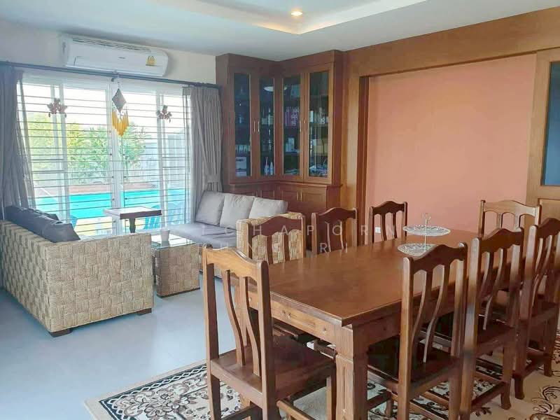 Pool Villa ให้เช่า ใกล้กาดฝรั่ง เพียง 5 นาที ค่าเช่า 65,000 บาท / เดือน รหัสทรัพย์ : No.14P023, Chiang Mai, Ban Waen, Hang Dong, Chiang Mai, 4 Bedrooms, 200 sqm, Single Detached House For Rent, by Rutchaporn Tunsiri, 500273318 - DDproperty.com