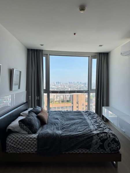 Sky Walk Residences, Bangkok, 1599 Sukhumvit Road, Phra Kanong Nua, Watthana, Bangkok, 1 Bedroom, 52 sqm, Condo For Rent, by Fazwaz (Thailand) Co., Ltd., 500273329 - DDproperty.com