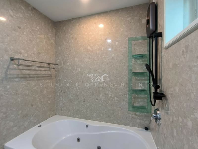 Wattana Suite, Bangkok, Soi Sukhumvit 15, Khlongtoei Nua, Watthana, Bangkok, 3 Bedrooms, 267 sqm, Condo For Rent, by Bulakorn Heng, 500273362 - DDproperty.com