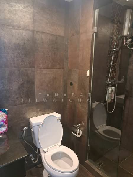 Voque Sukhumvit 16, Bangkok, Soi Sukhumvit 16, Khlong Toei, Khlong Toei, Bangkok, 1 Bedroom, 57 sqm, Condo For Rent, by Tanapat Jitwatcharakomol, 500273389 - DDproperty.com