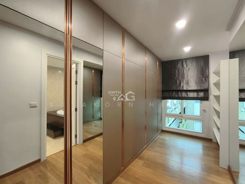 Wattana Suite, Bangkok, Soi Sukhumvit 15, Khlongtoei Nua, Watthana, Bangkok, 3 Bedrooms, 267 sqm, Condo For Sale, by Bulakorn Heng, 500273428 - DDproperty.com