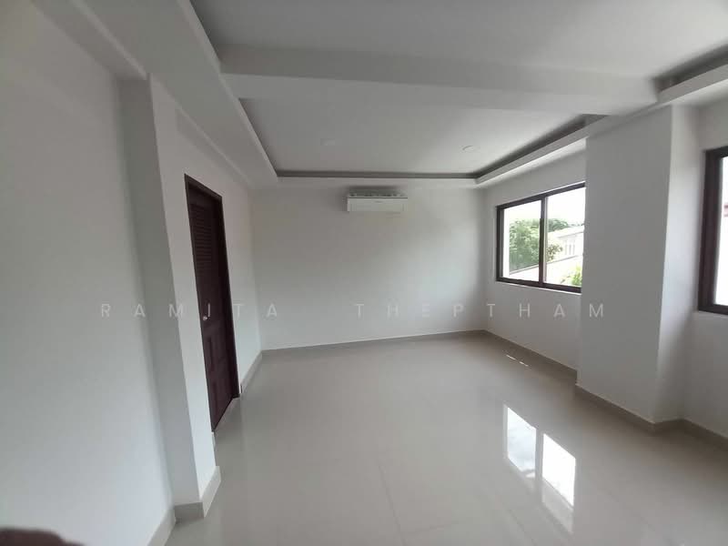 undefined, Bangkok, Khlong Tan Nua, Watthana, Bangkok, 3 Bedrooms, 263 sqm, Townhouse For Rent, by Ramita  Theptham, 500273433 - DDproperty.com