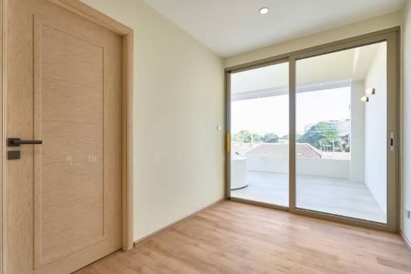 Nimman Chiangmai, Chiang Mai, นิมมาน, Su Thep, Muang Chiang Mai, Chiang Mai, 3 Bedrooms, 295 sqm, Single Detached House For Sale, by คุณ ศศิวิภา พูลทา, 500273440 - DDproperty.com