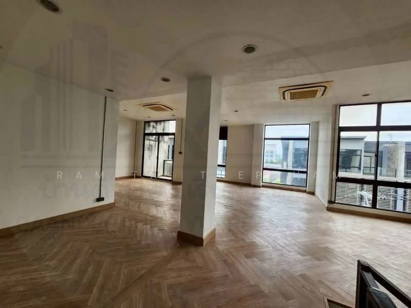 undefined, Bangkok, Phlapphla, Wang Thonglang, Bangkok, 4 Bedrooms, 462 sqm, Single Detached House For Rent, by Ramita  Theptham, 500273445 - DDproperty.com