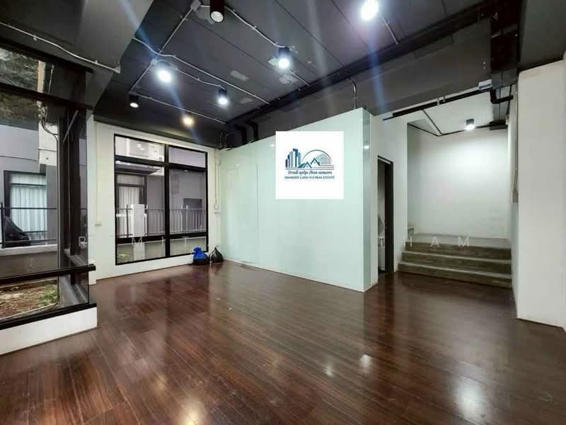 undefined, Bangkok, Phlapphla, Wang Thonglang, Bangkok, 4 Bedrooms, 462 sqm, Single Detached House For Rent, by Ramita  Theptham, 500273445 - DDproperty.com