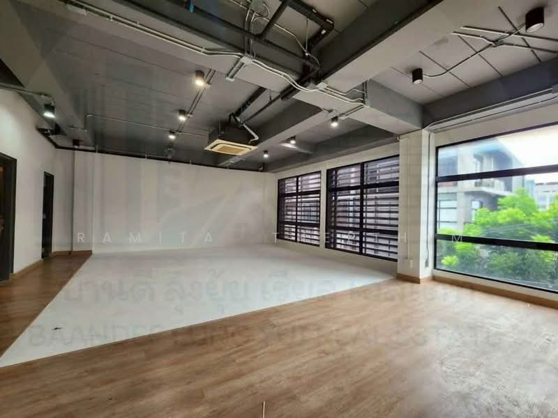 undefined, Bangkok, Phlapphla, Wang Thonglang, Bangkok, 4 Bedrooms, 462 sqm, Single Detached House For Rent, by Ramita  Theptham, 500273445 - DDproperty.com