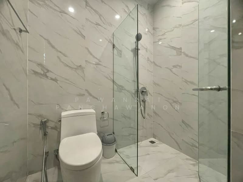 Noble BE19 Sukhumvit, Bangkok, 89 Sukhumvit 19 Alley, Khlong Tan Nua, Watthana, Bangkok, 1 Bedroom, 34 sqm, Condo For Rent, by Pawanrat Panchawanon, 500273452 - DDproperty.com