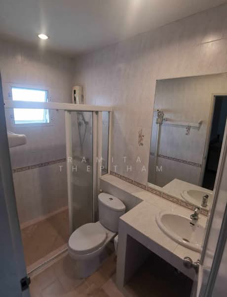 Parinyada Chalongrat, Bangkok, Soi Nakniwas 48, Lat Phrao, Lat Phrao, Bangkok, 3 Bedrooms, 220 sqm, Single Detached House For Rent, by Ramita  Theptham, 500273463 - DDproperty.com