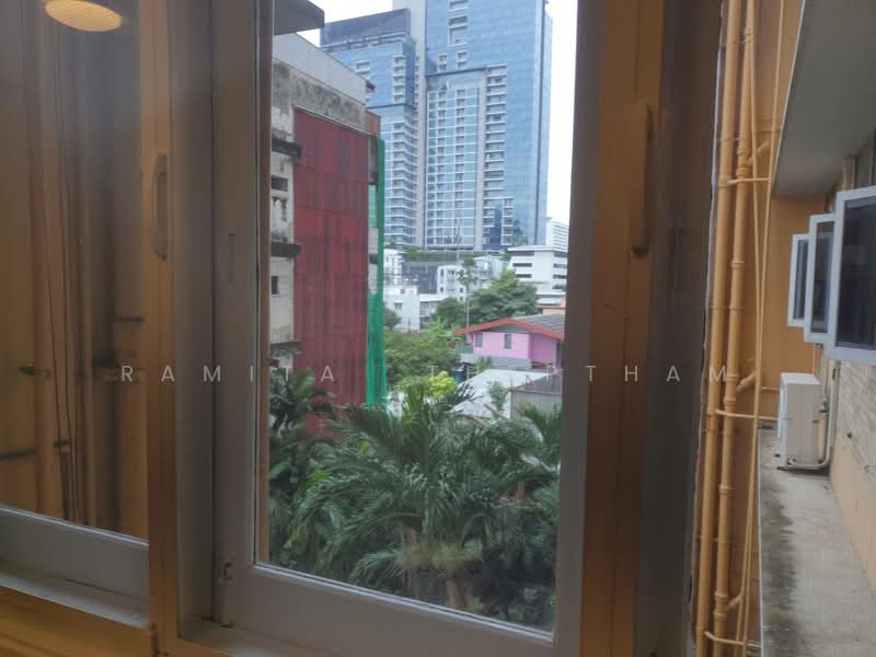Ambassador's Court, Bangkok, Soi Langsuan, Lumphini, Pathum Wan, Bangkok, 1 Bedroom, 70 sqm, Apartment For Rent, by Ramita  Theptham, 500273471 - DDproperty.com