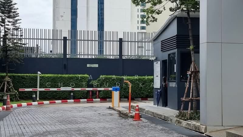 Life Ratchadapisek, Bangkok, 279 Ratchadapisaek Road, Huai Khwang, Huai Khwang, Bangkok, 1 Bedroom, 31 sqm, Condo For Rent, by Tanakrit Chotbuddkayan, 500273550 - DDproperty.com