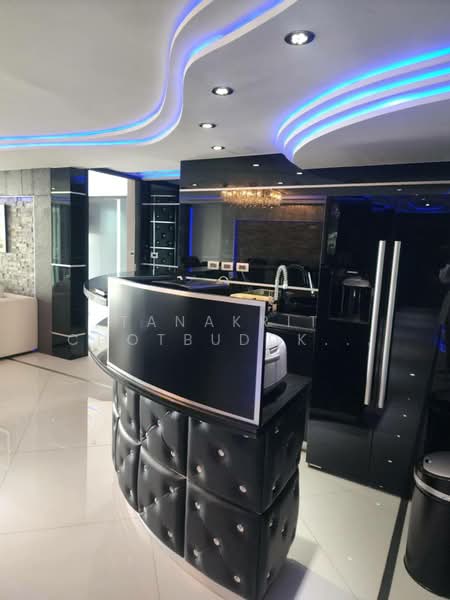 Floraville Condominium, Bangkok, 51 Pattanakarn, Suan Luang, Suan Luang, Bangkok, 2 Bedrooms, 163 sqm, Condo For Rent, by Tanakrit Chotbuddkayan, 500273561 - DDproperty.com