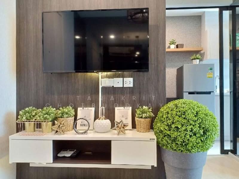 Life Asoke, Bangkok, Asoke-Dindang Road, Bang Kapi, Huai Khwang, Bangkok, 1 Bedroom, 30 sqm, Condo For Rent, by Tanakrit Chotbuddkayan, 500273574 - DDproperty.com