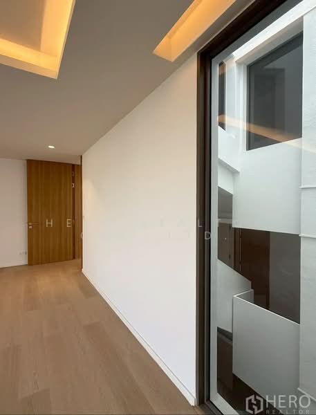 For Rent Luxury Home Office BTS Phra Khanong Bangkok HRE00659, กรุงเทพ, สุขุมวิท, พระโขนงเหนือ, วัฒนา, กรุงเทพ, 547 ตร.ม., ทาวน์เฮ้าส์ ให้เช่า, โดย Hero Realtor Co., Ltd., 500273580 - DDproperty.com