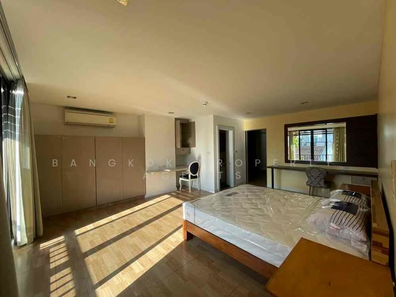 Cross Creek, Bangkok, Soi Ekkamai 10, Intersection 2, Phra Kanong Nua, Watthana, Bangkok, 3 Bedrooms, 200 sqm, Condo For Rent, by BANGKOK PROPERTY AGENTS, 500273591 - DDproperty.com