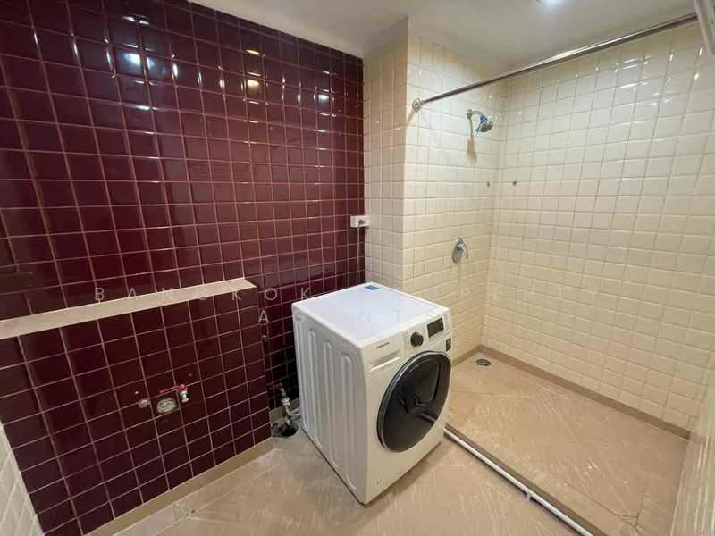 Cross Creek, Bangkok, Soi Ekkamai 10, Intersection 2, Phra Kanong Nua, Watthana, Bangkok, 3 Bedrooms, 200 sqm, Condo For Rent, by BANGKOK PROPERTY AGENTS, 500273591 - DDproperty.com