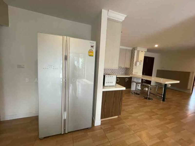 Cross Creek, Bangkok, Soi Ekkamai 10, Intersection 2, Phra Kanong Nua, Watthana, Bangkok, 3 Bedrooms, 200 sqm, Condo For Rent, by BANGKOK PROPERTY AGENTS, 500273591 - DDproperty.com