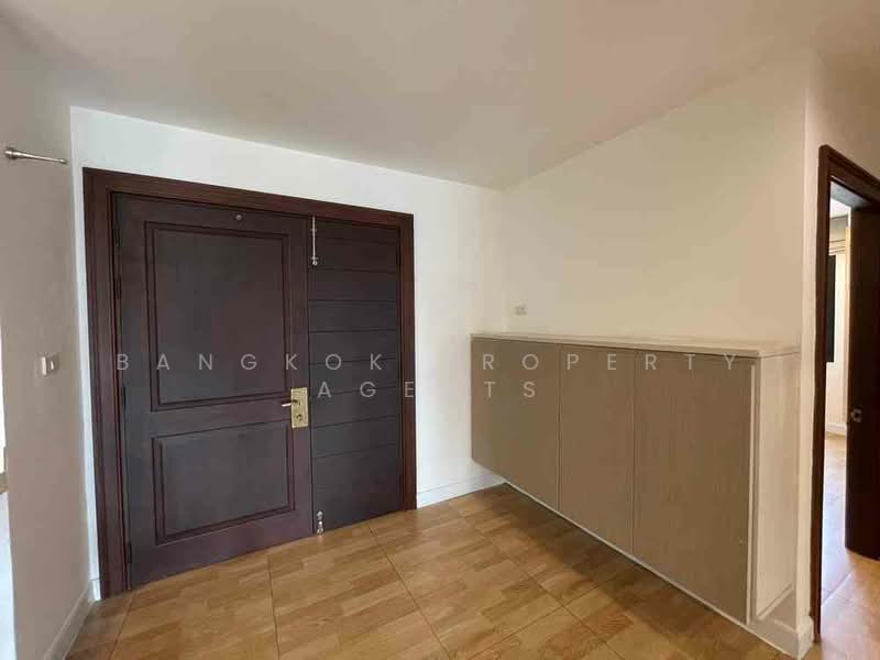 Cross Creek, Bangkok, Soi Ekkamai 10, Intersection 2, Phra Kanong Nua, Watthana, Bangkok, 3 Bedrooms, 200 sqm, Condo For Rent, by BANGKOK PROPERTY AGENTS, 500273591 - DDproperty.com