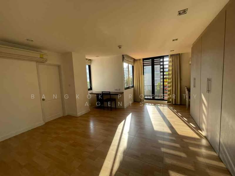 Cross Creek, Bangkok, Soi Ekkamai 10, Intersection 2, Phra Kanong Nua, Watthana, Bangkok, 3 Bedrooms, 200 sqm, Condo For Rent, by BANGKOK PROPERTY AGENTS, 500273591 - DDproperty.com