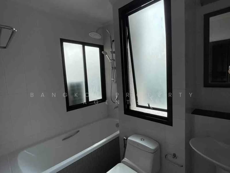 Cross Creek, Bangkok, Soi Ekkamai 10, Intersection 2, Phra Kanong Nua, Watthana, Bangkok, 3 Bedrooms, 200 sqm, Condo For Rent, by BANGKOK PROPERTY AGENTS, 500273591 - DDproperty.com