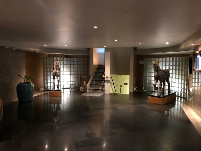 President Park Sukhumvit 24, Bangkok, 99 Sukhumvit 24 Alley, Khlongtoei Nua, Watthana, Bangkok, 3 Bedrooms, 261 sqm, Condo For Rent, by Keerati  Wangrujirakul, 500273600 - DDproperty.com